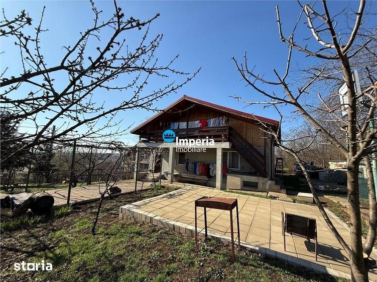 Casă cu 6 camere cu Teren 1062 Mp în Copou