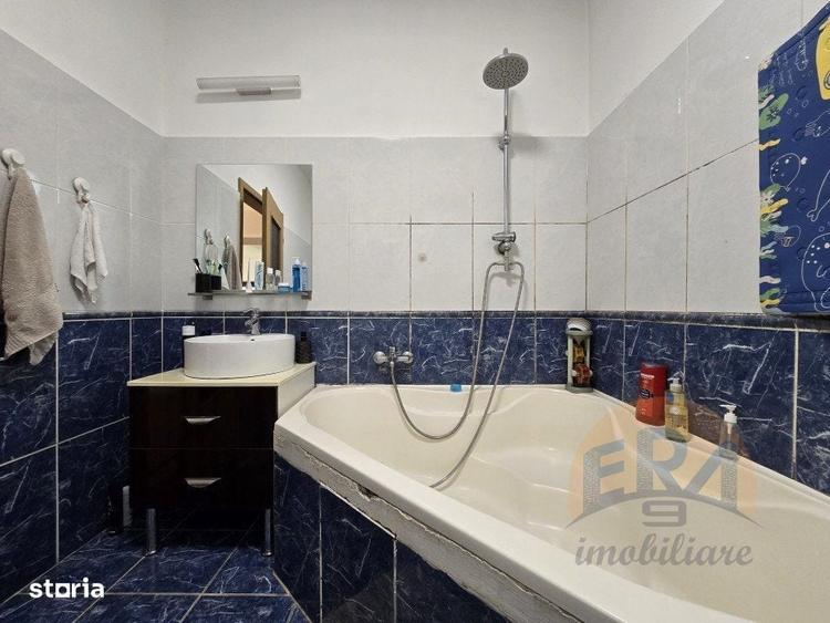 Casă cu 4 camere în Santăul Mic