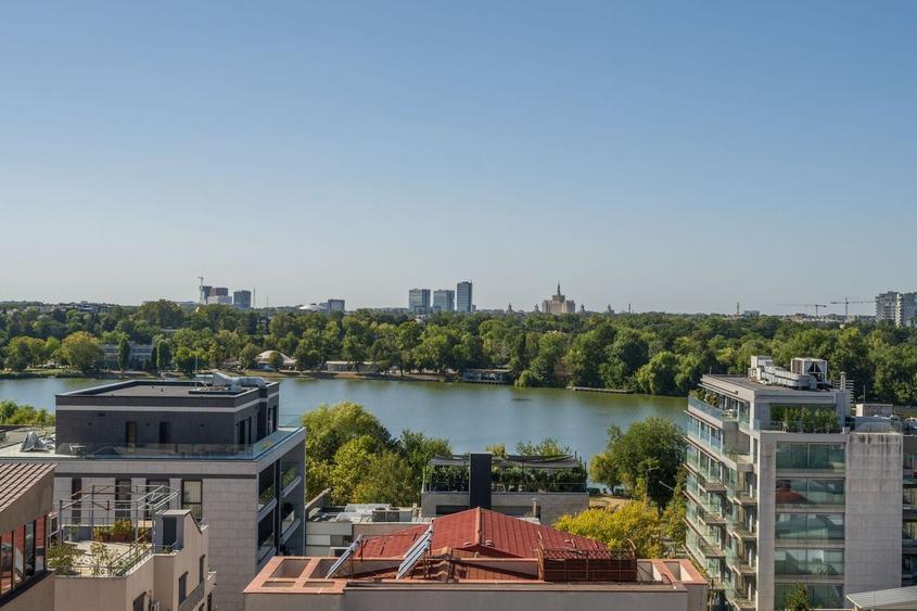 Apartament cu 9 camere în Floreasca