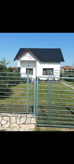 Casă cu 4 camere în Colibași
