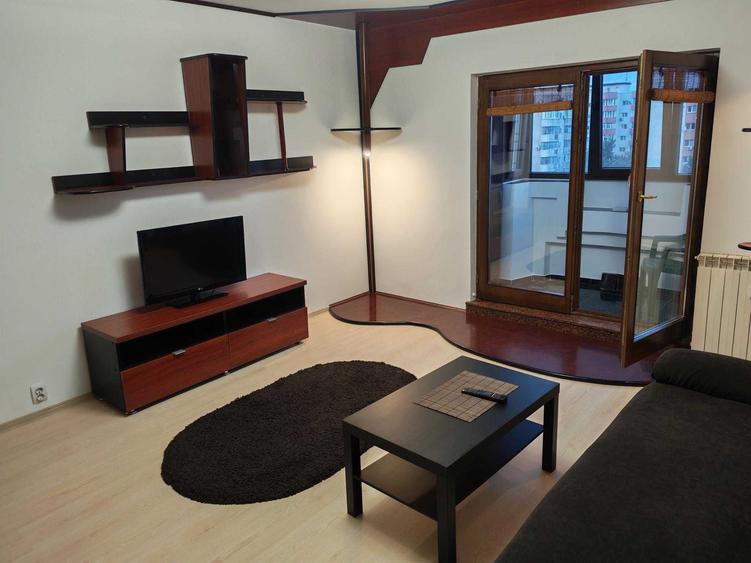 Apartament cu 2 camere decomandat în 13 Septembrie