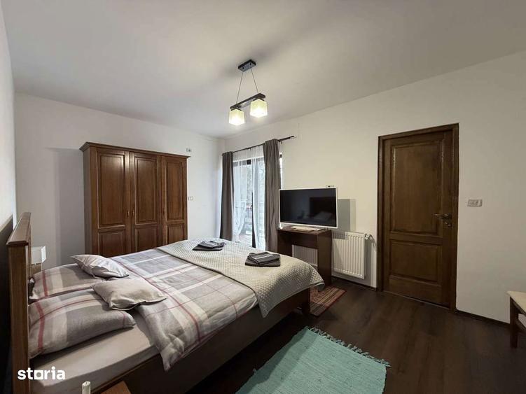 Pensiune/Casa de vanzare natura verde Cladova - 8