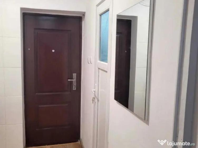 Camera de camin - zona Tractorul(baie si bucatarie) - 2