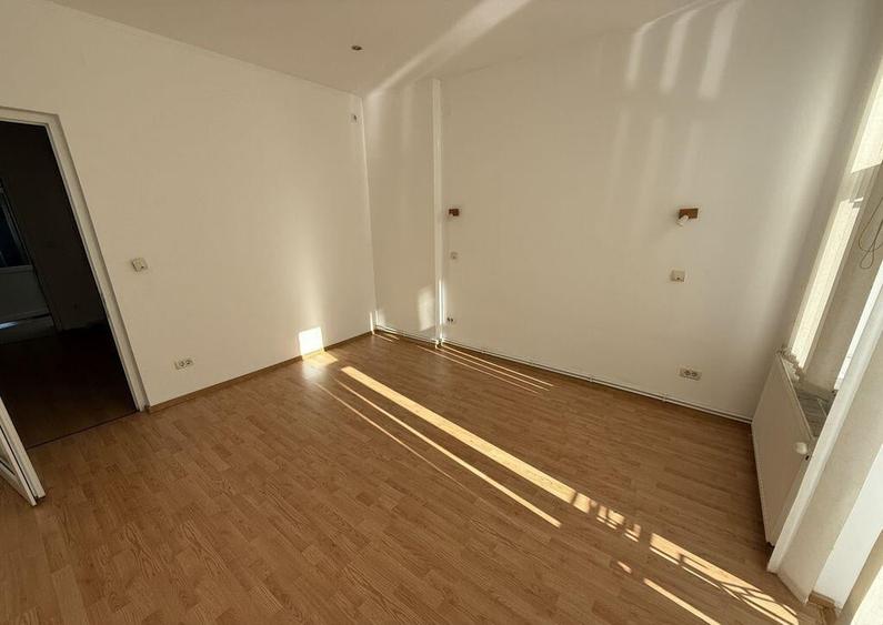 Apartament 6 camere zona Central - 16