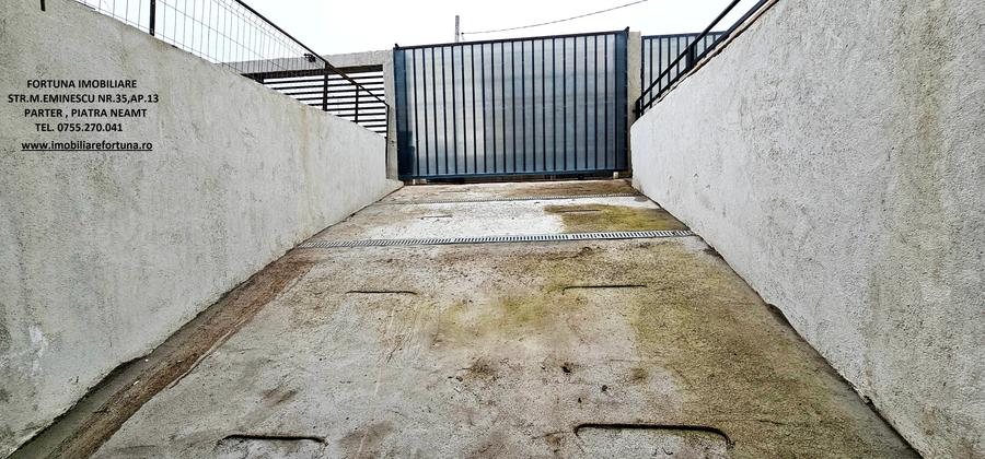 Casa High-Tech, cu design futurist, Piatra Neamt - 16