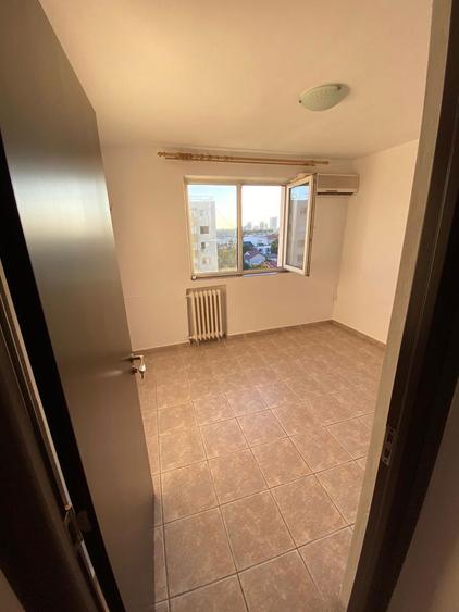 Vand apt 3 cam decomandat Lacul Tei - 5