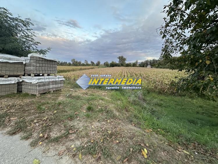 OKAZIE ! 2300 mp. Teren Intravilan Mereteu lat 22 m toate utilitatiile in fata - 1