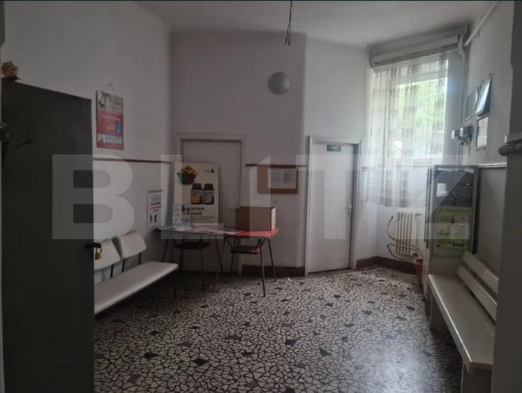 Spatiu cabinet medical, 35 mp, zona centrala - 1