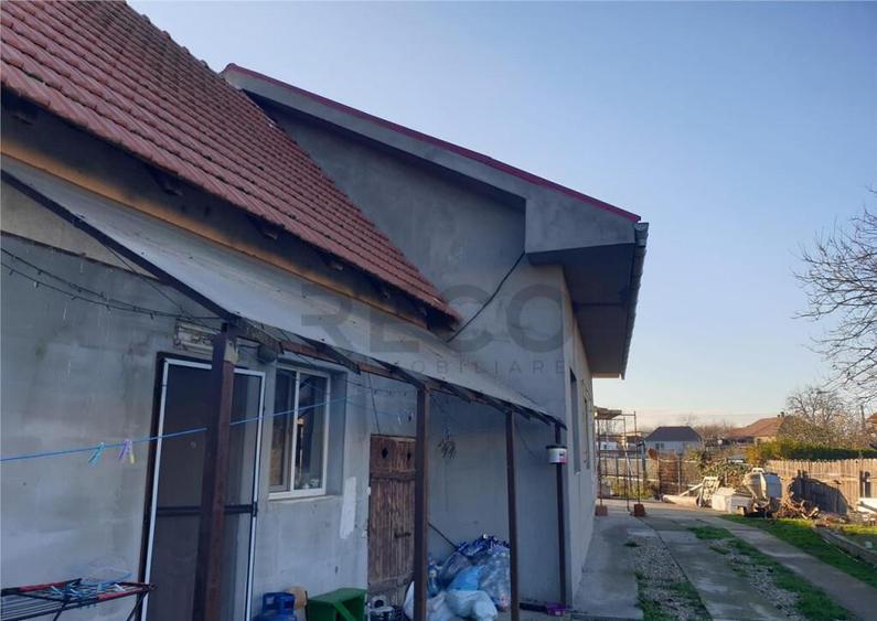 Teren Mare cu 2 case in Biharia. - 1