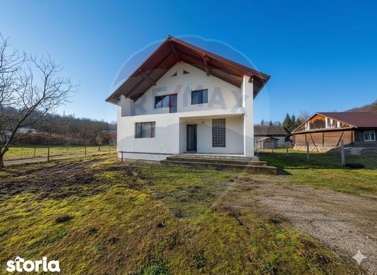 Casa cu 5 camere de vanzare in Piatra, Maramure? - 10