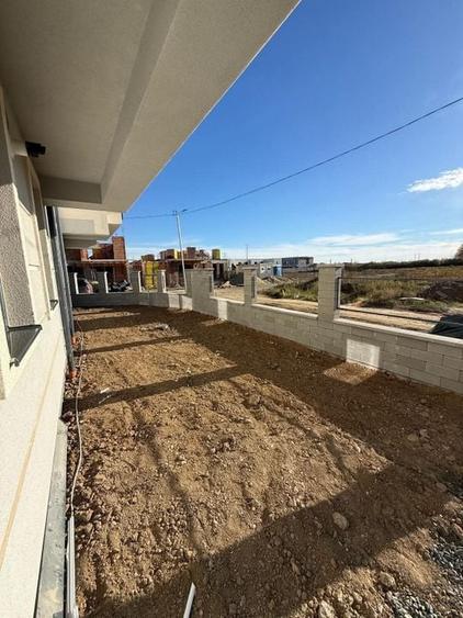 GRADINA 105 mp. Aproape de Zone2 si Mega Image. Decomandat. - 7