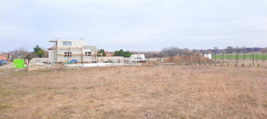 TEREN INTRAVILAN CONSTRUIBIL 469 MP. LANGA CASE ZONA IN DEZVOLTARE PRET 17.500 E - 8