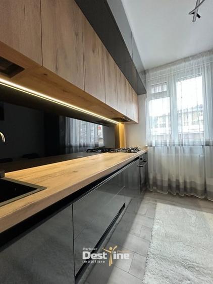 Apartament Lux 3 camere 87mp central cu 2parcare 700€ - 1