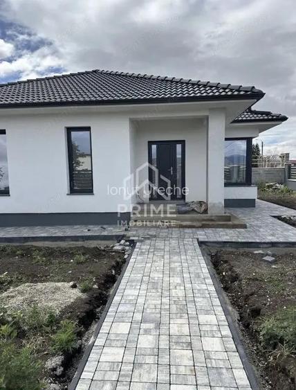 CASA INDIVIDUALA FINISATA LA CHEIE - 4 CAMERE - 128 MP - ZONA ORIZONT