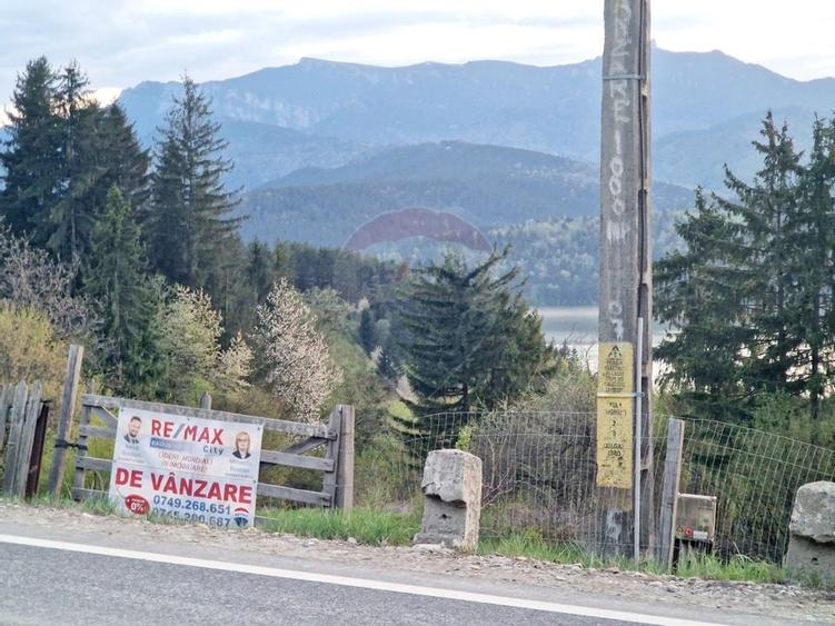 Teren cu vedere la Muntele Ceahlau - 14