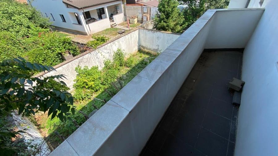 REV2004949 Casa de vanzare 5 camere Crangasi-Giulesti - 17