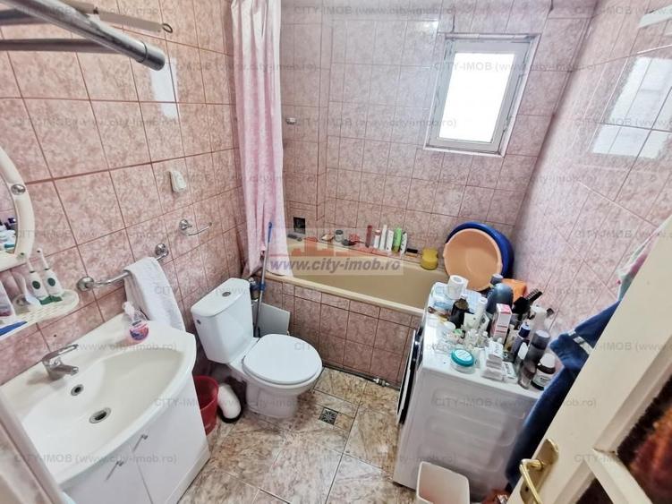 Vanzare casa Andronache - 10