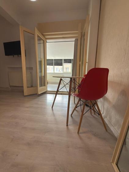 Apartament cu 2 camere semidecomandat în Calea Plevnei