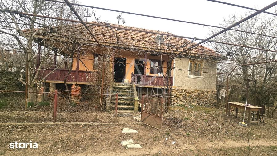 Casă cu 3 camere cu Teren 3019 Mp în Lelești