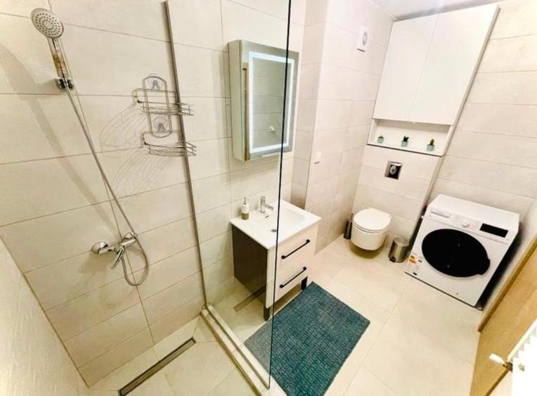 Apartament 2 camere Lux + loc de parcare subteran in Complexul Roka Residence - 11