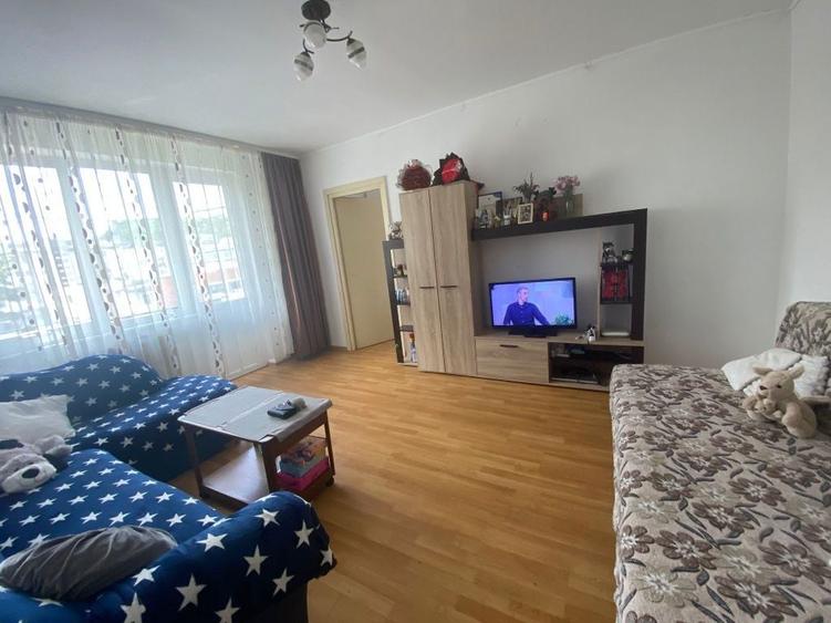 Inchiriez apartament 2 camere zona Centru - 4