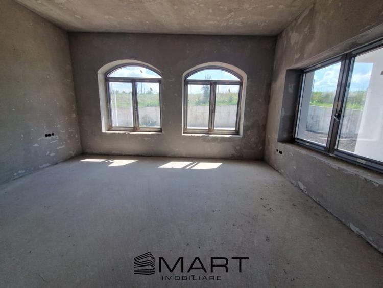 Casa 225 mp cartier nou in Sura Mica - 1