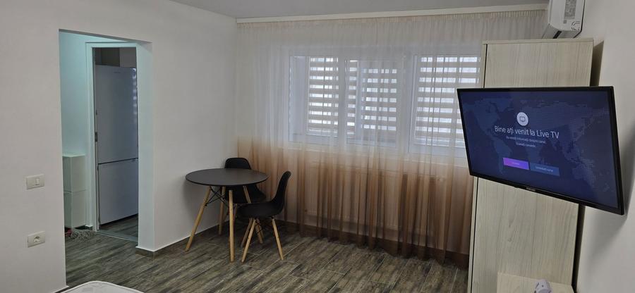 Inchiriez garsoniera zona Scolilor - 4
