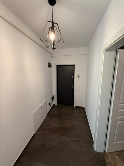 1 camera decomandat- 52 mp - etaj 1 - Valea Lupului -parcare-  79500 euro - 3