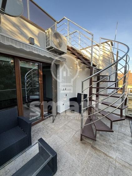 Casa cu 2 unitati locative - 8