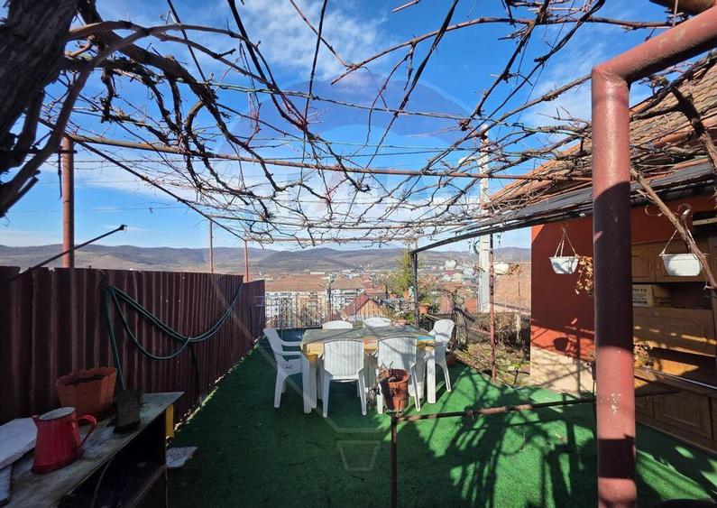 Casa tip duplex de vanzare Vitrometan, str. Barsei - 14