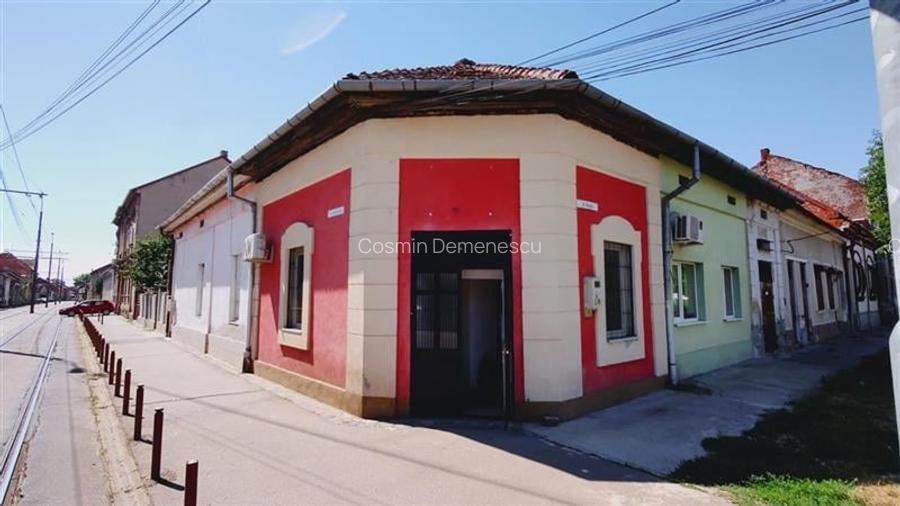 Spatiu Comercial zona Dambovita