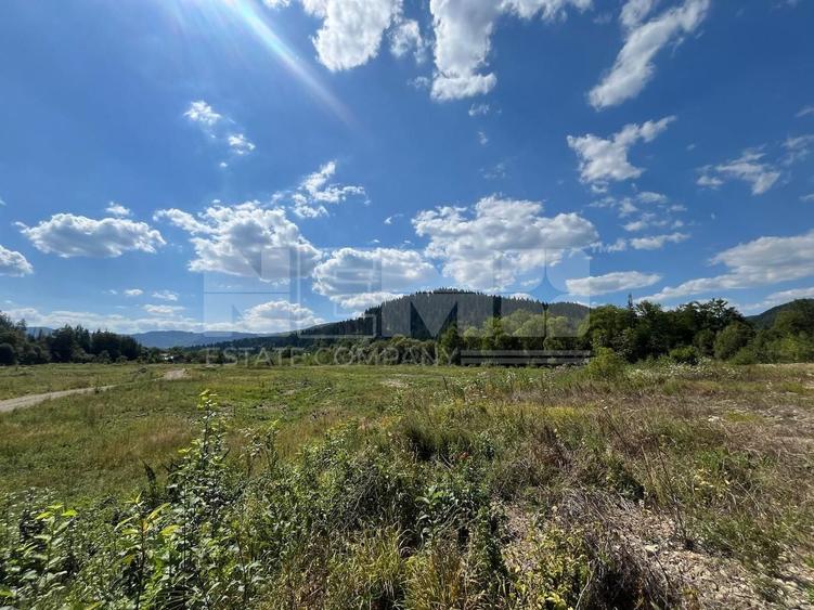 Teren Construcții intravilan de 22600 mp, în Sucevița