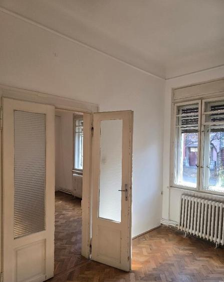 Casa Zona Ultracentrala , 6 cam SC 200 , teren 242, inc oras - 5