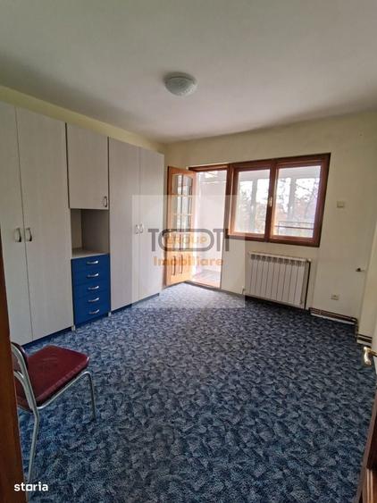 Apartament de vanzare in zona PODU RO? cu 3 camere decomandat - 2