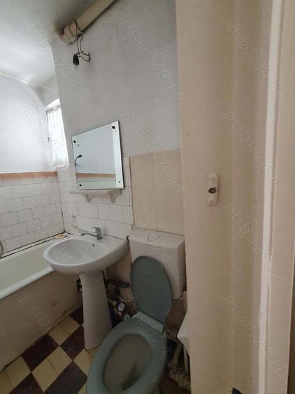 Proprietar,ultracentral(in apropiere de Universitate,Liceul Elena Cuza,Liceul Carol,utilat modest - 3