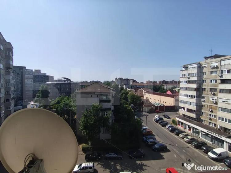 Apartament cu 4 camere, 88 mp, etaj intermediar, pe B-dul Da - 12