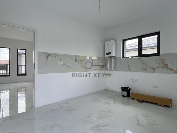 Case parter 4 cam, 380mpt, asfalt, parc, toate utilitatile!Comision 0% - 12