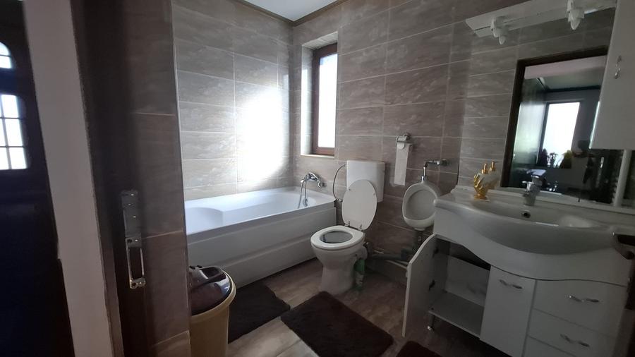 km 5 - vila P+ 1 etaj (teren 580 mp /deschidere 13.5 ml ) - 13