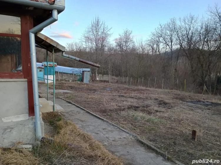 Casa de vanzare nelocuibila - 2
