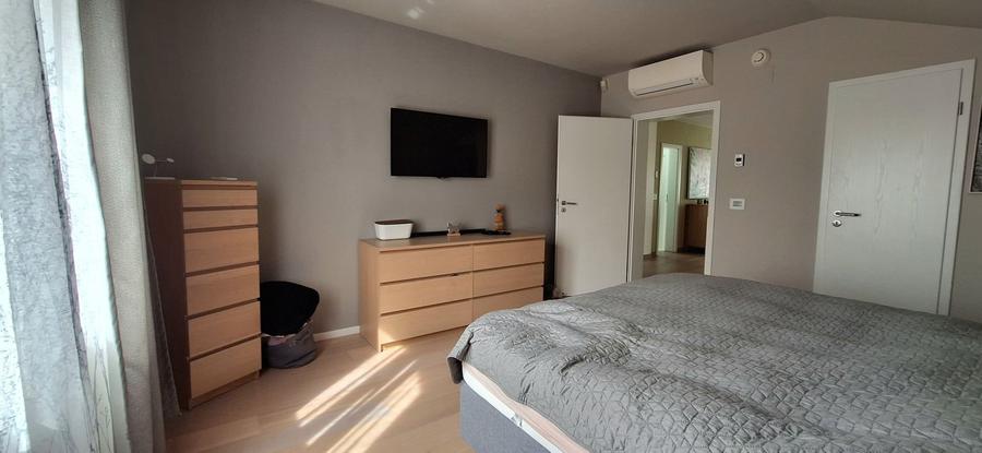 Casa eficienta energetic cu piscina in Giroc - 29