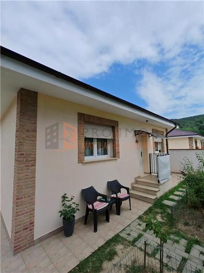 EXCLUSIVITATE! Casa noua tip parter zona Vernesti - 2