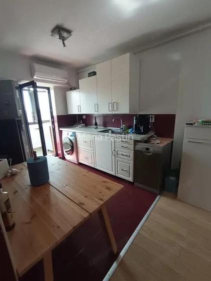 Vanzare apartament 2 camere transformat in 3 Targoviste Vanzare apartament 2 camere transformat in 3 Targoviste