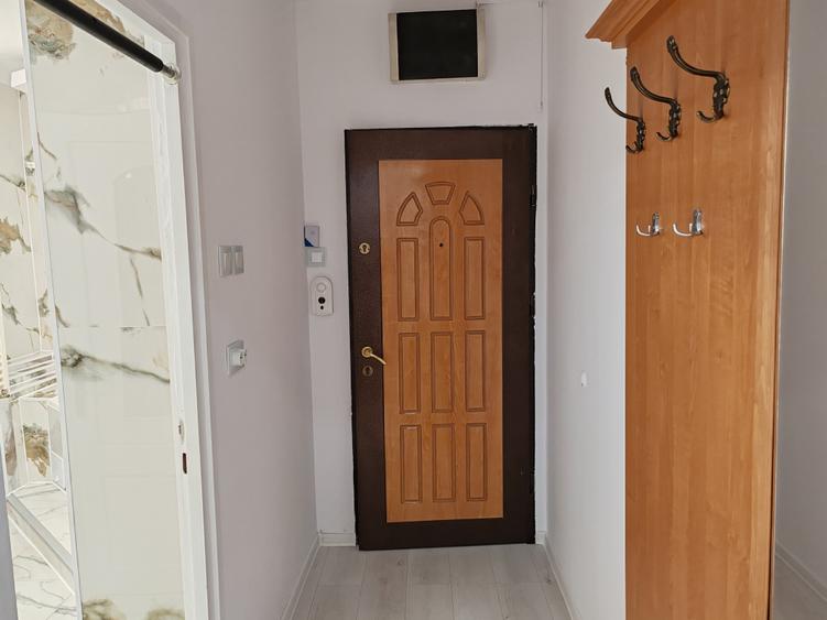 Apartament 2 camere liber la vanzare zona Grivitei - 11