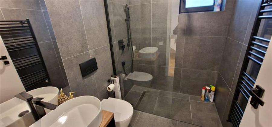 Resita,Vila noua,tot modern cu teren 1400 mp.C Caransebesului Km.4.Comision ZERO - 9