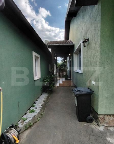 Casa deosebita cu 3 camere si spatiu comercial in Sangeorgiu - 1