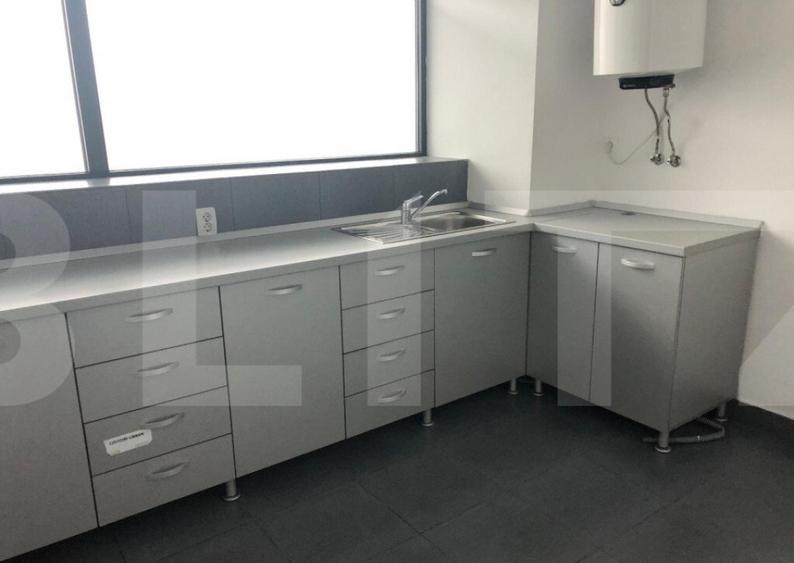 Showroom, clinica sau laborator medical! - 11