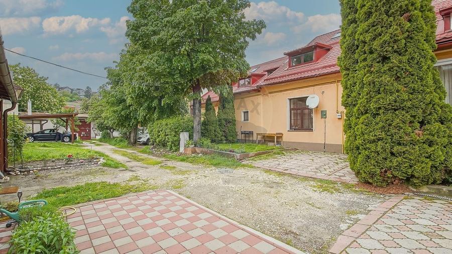 3 camere tip casă, parcare proprie, pod și magazie, Str. Lungă - 1