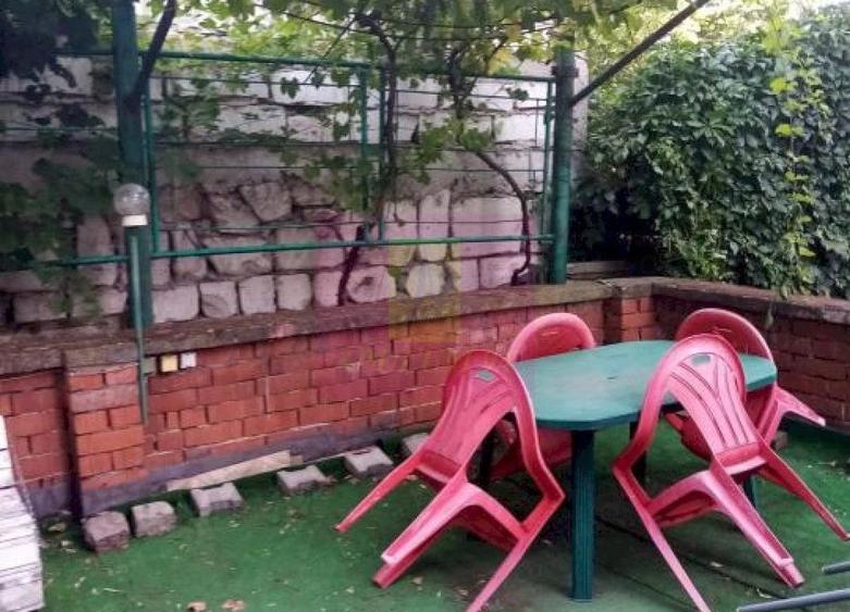 Apartament cu 6 camere decomandat în Plevnei