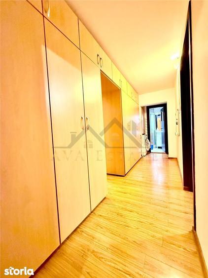 Apartament cu 4 camere decomandat în Steaua