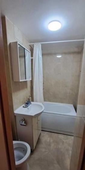 Apartament cu 2 camere decomandat, mobilat în Victoriei
